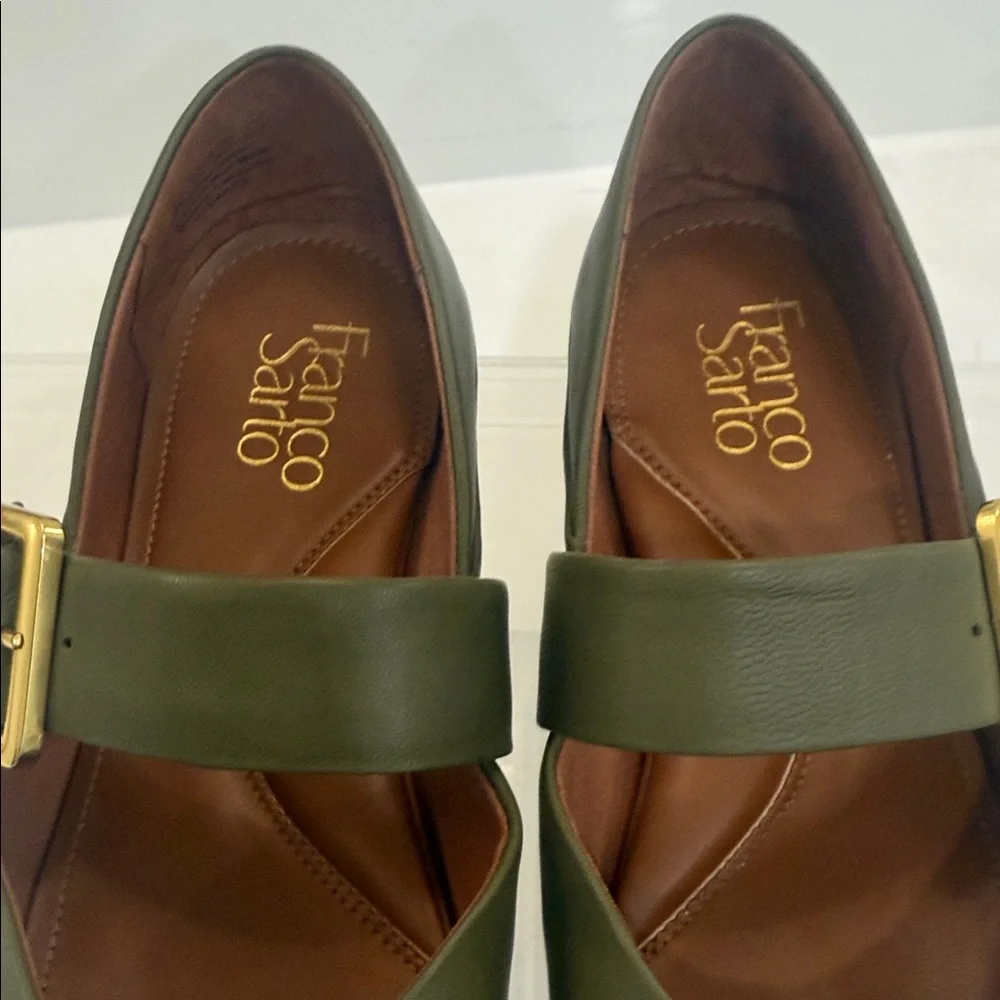 Franco Sarto Olive Green Flats with Gold Buckle - Picture 13 of 16